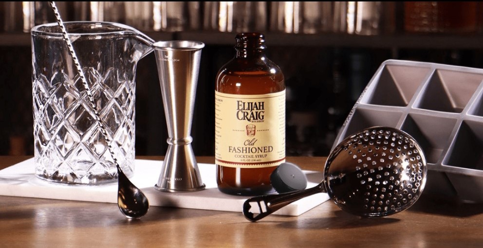 An Elijah Craig Bar Kit
